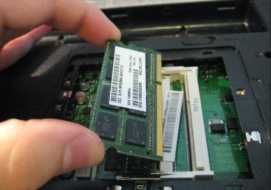 Panduan Lengkap Cara Upgrade / Menambah RAM Laptop dengan Tepat